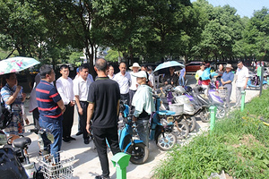 來充與弋江區(qū)南瑞街道再并肩，共同為電動自行車充電安全問題“號脈開方”