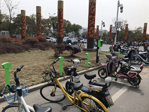 出门在外电动车没电怎么办？共享充电桩了解一下！